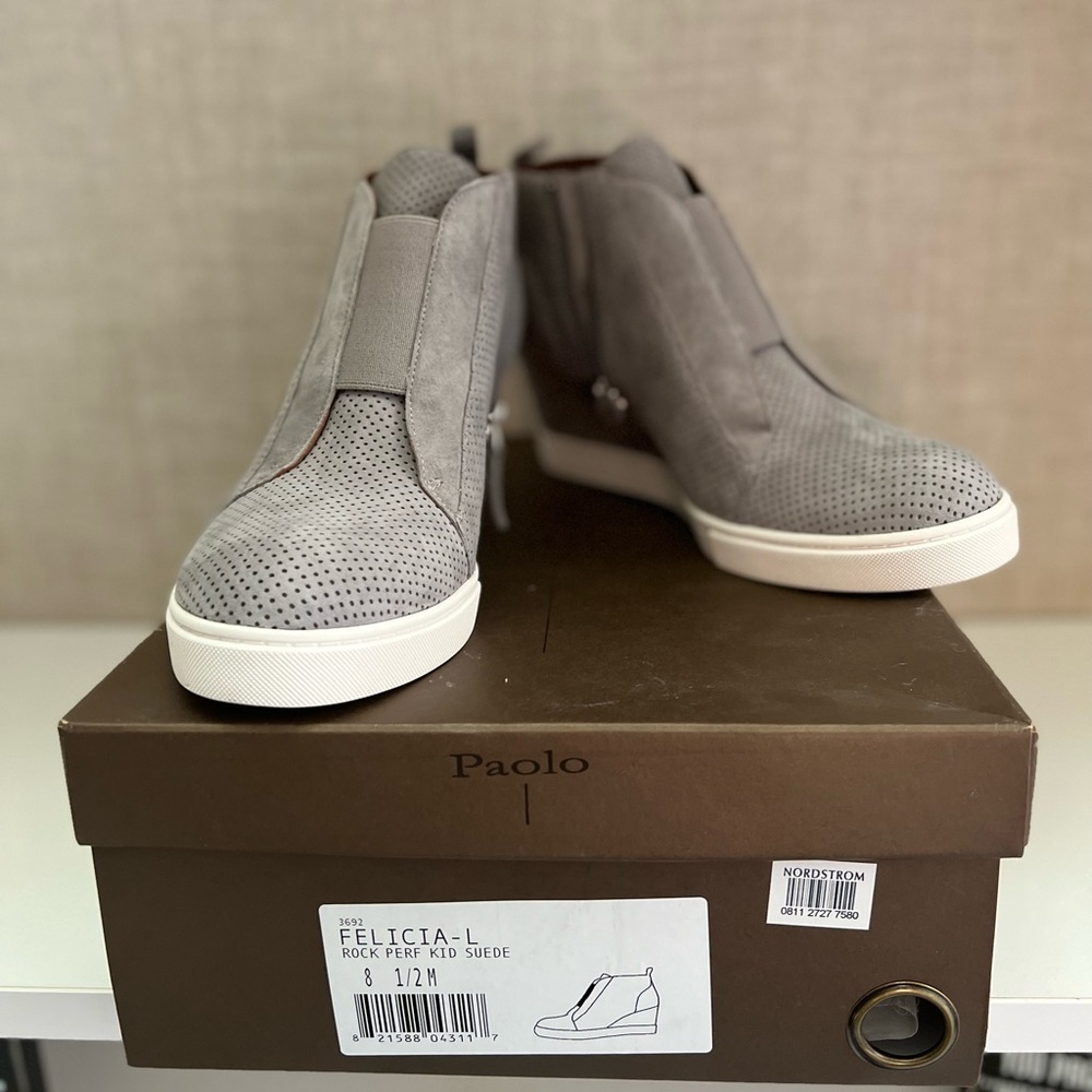 New in Box - Linea Paolo Felicia Suede - Grey - size 8.5 - wedge sneaker